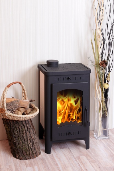 Печь-камин БАВАРИЯ ОПТИМА с чугунной плитой (РК 049) Печь-камин БАВАРИЯ ОПТИМА с чугунной плитой (РК 049)